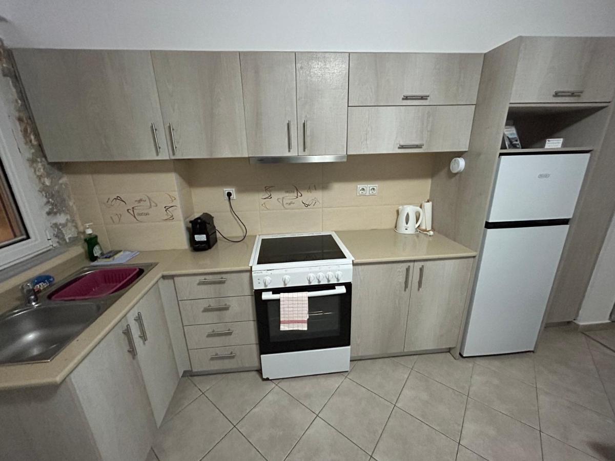 Aroma Cavas Apartment Pyrgos Kallistis Bagian luar foto