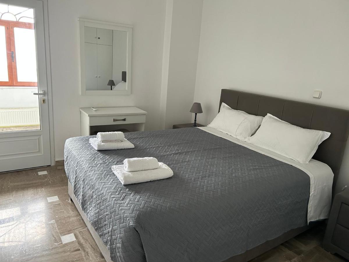 Aroma Cavas Apartment Pyrgos Kallistis Bagian luar foto
