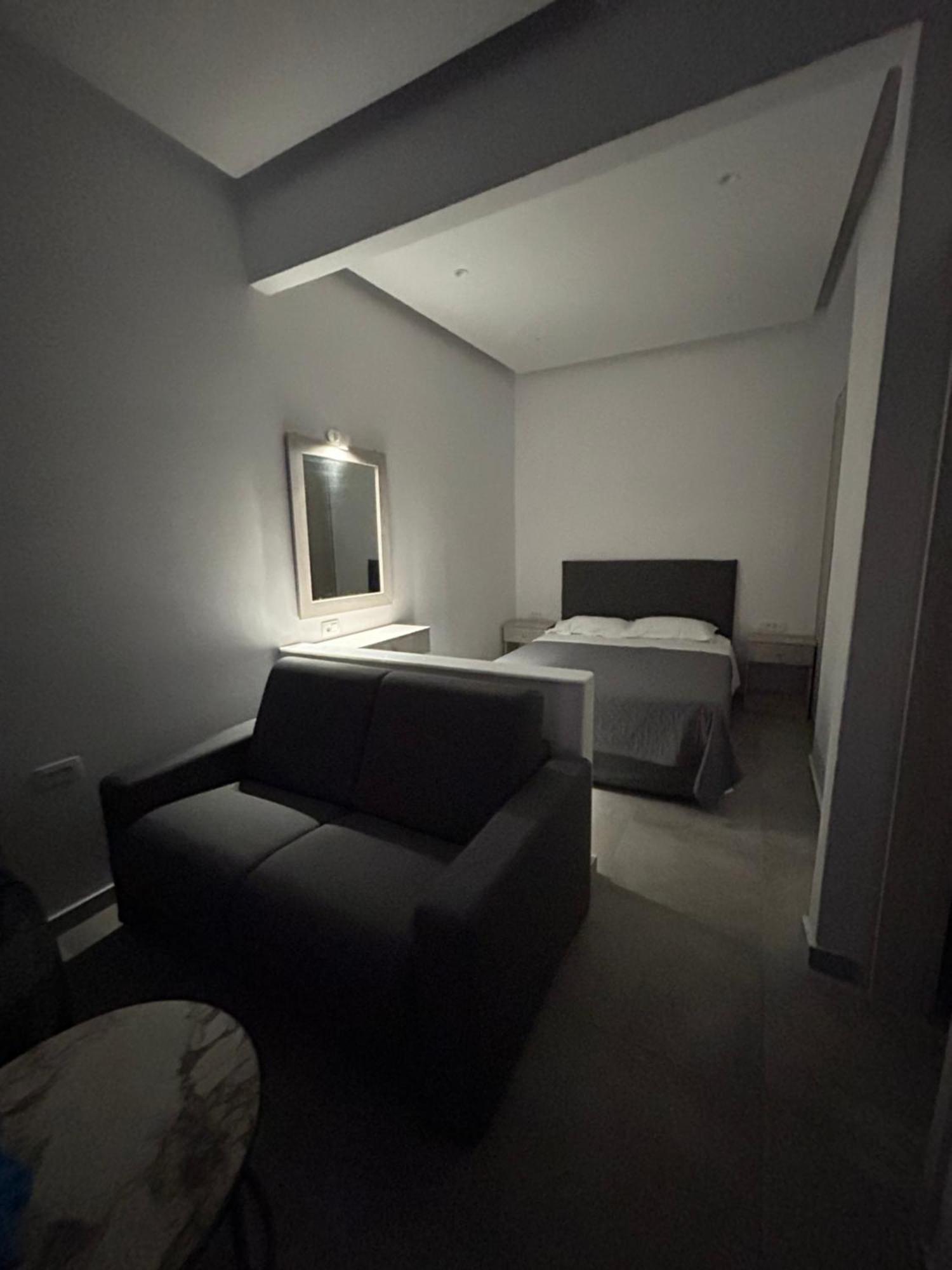 Aroma Cavas Apartment Pyrgos Kallistis Bagian luar foto