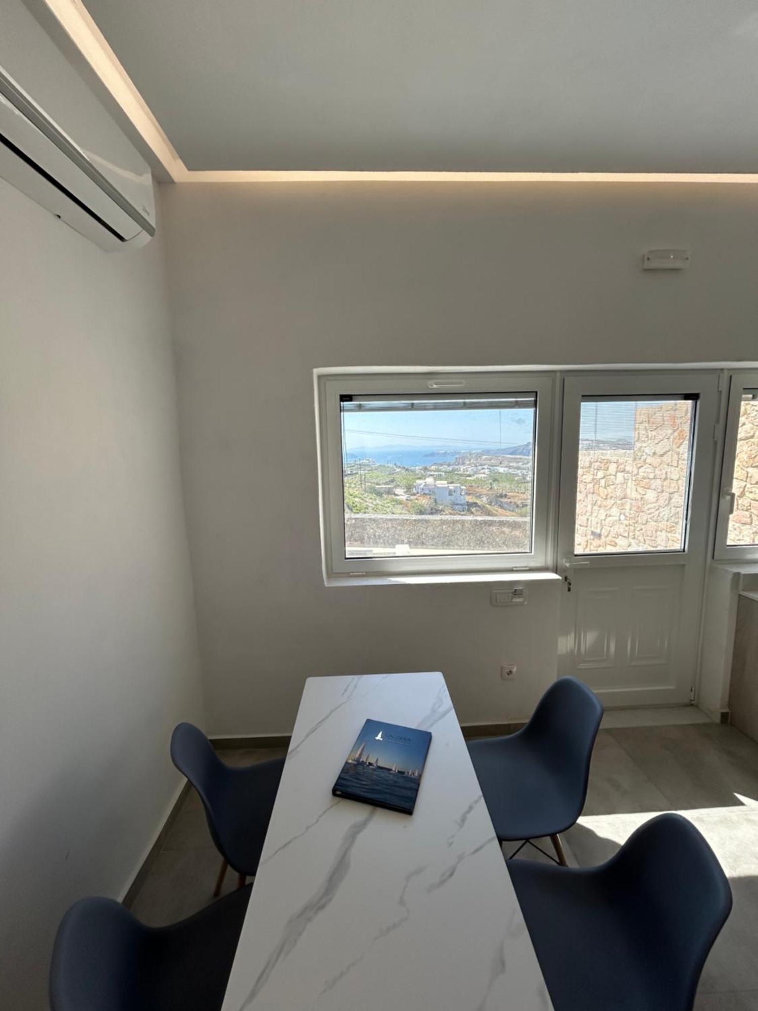 Aroma Cavas Apartment Pyrgos Kallistis Bagian luar foto