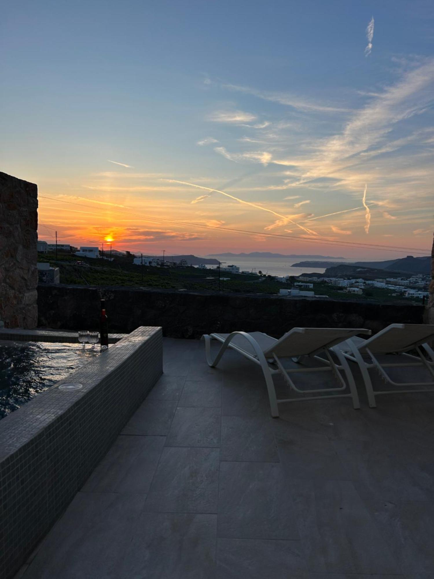 Aroma Cavas Apartment Pyrgos Kallistis Bagian luar foto