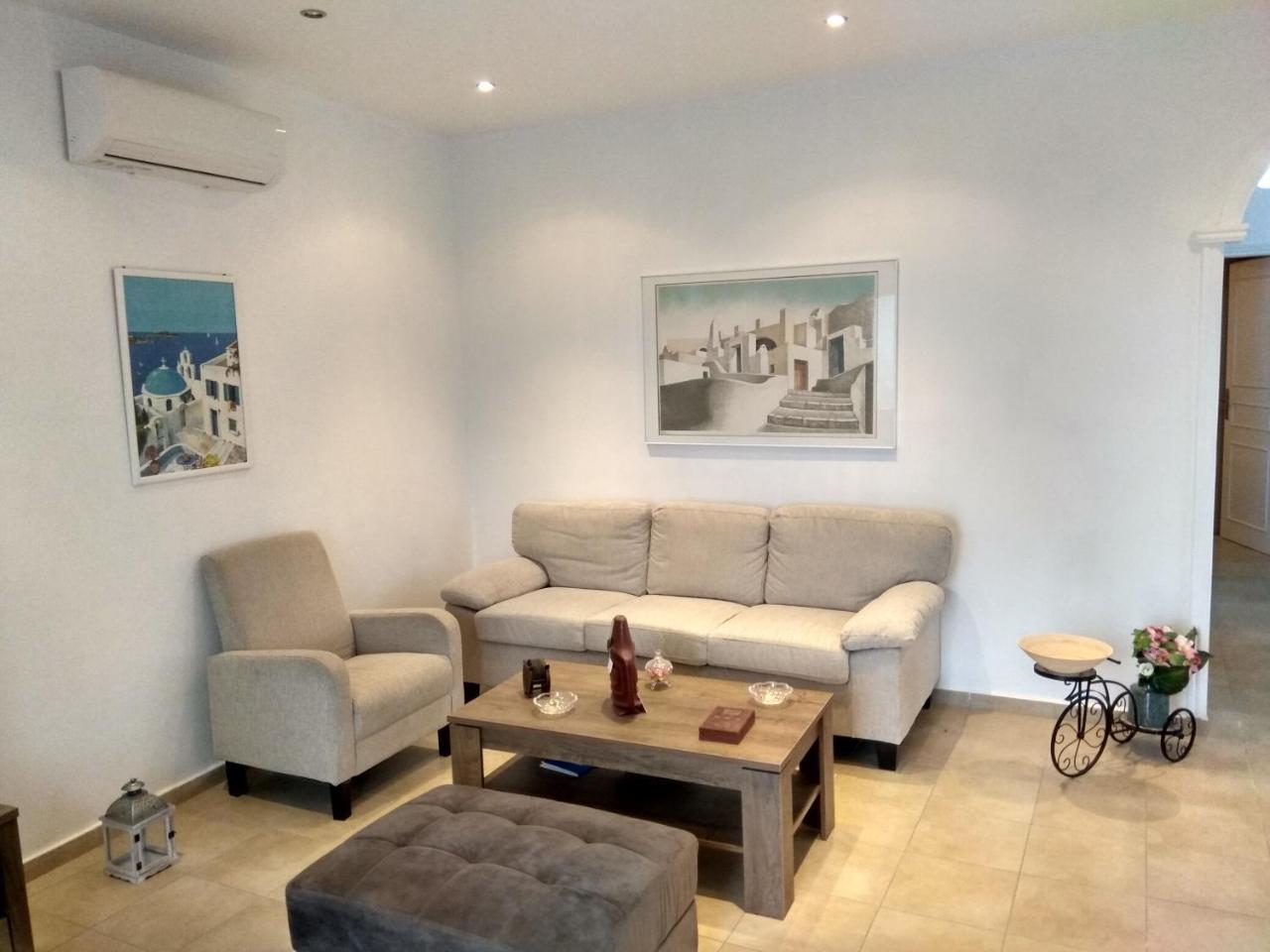 Aroma Cavas Apartment Pyrgos Kallistis Bagian luar foto
