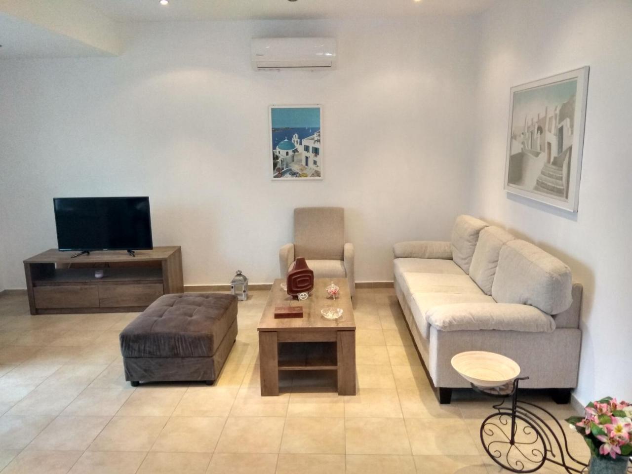 Aroma Cavas Apartment Pyrgos Kallistis Bagian luar foto