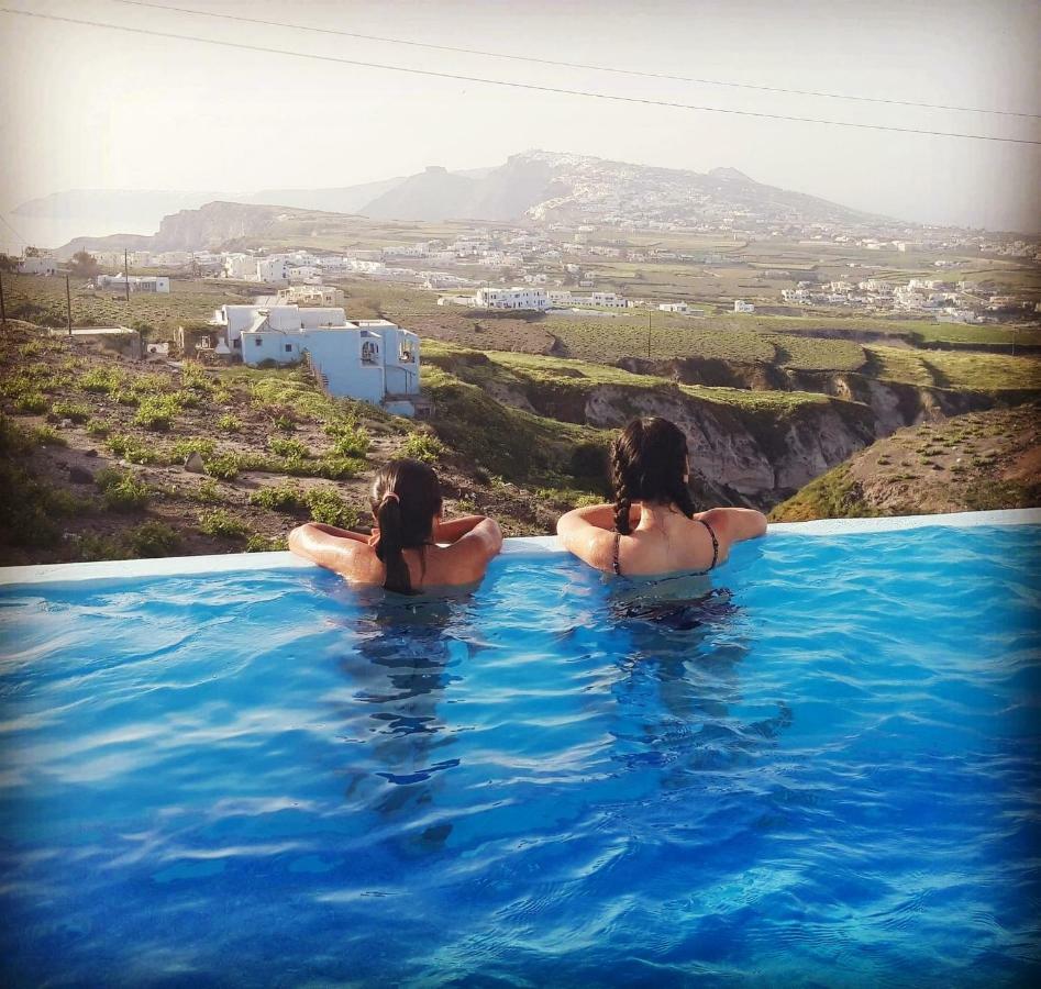Aroma Cavas Apartment Pyrgos Kallistis Bagian luar foto